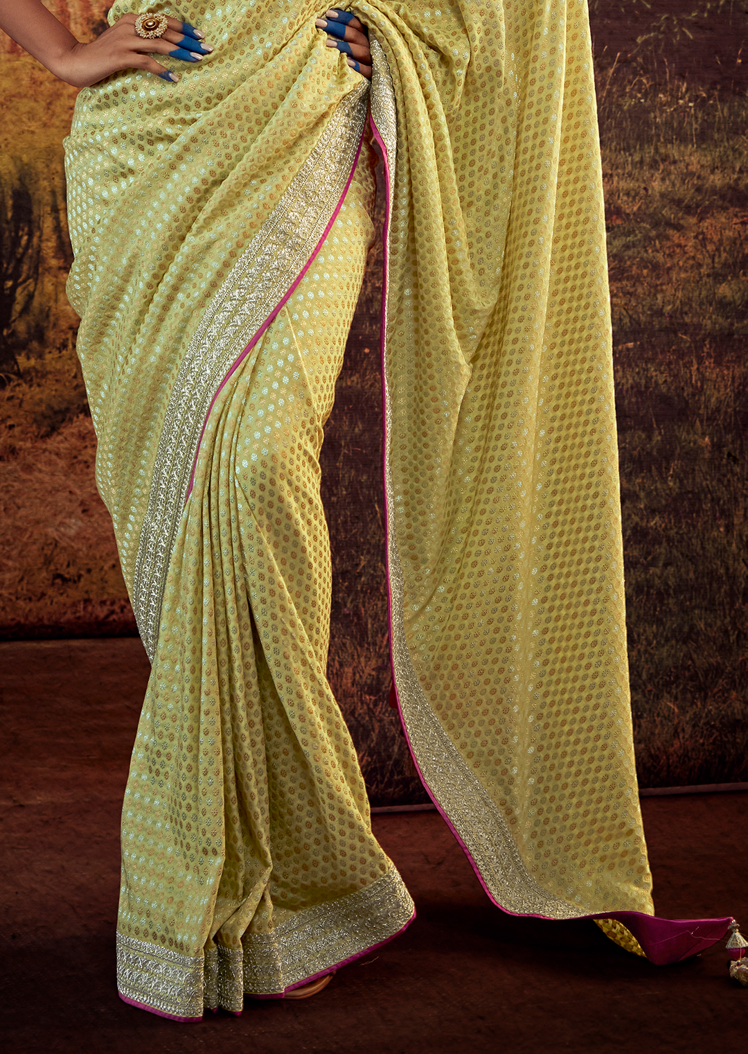 DAFFODIL WOVEN DESIGNER SILK SAREE