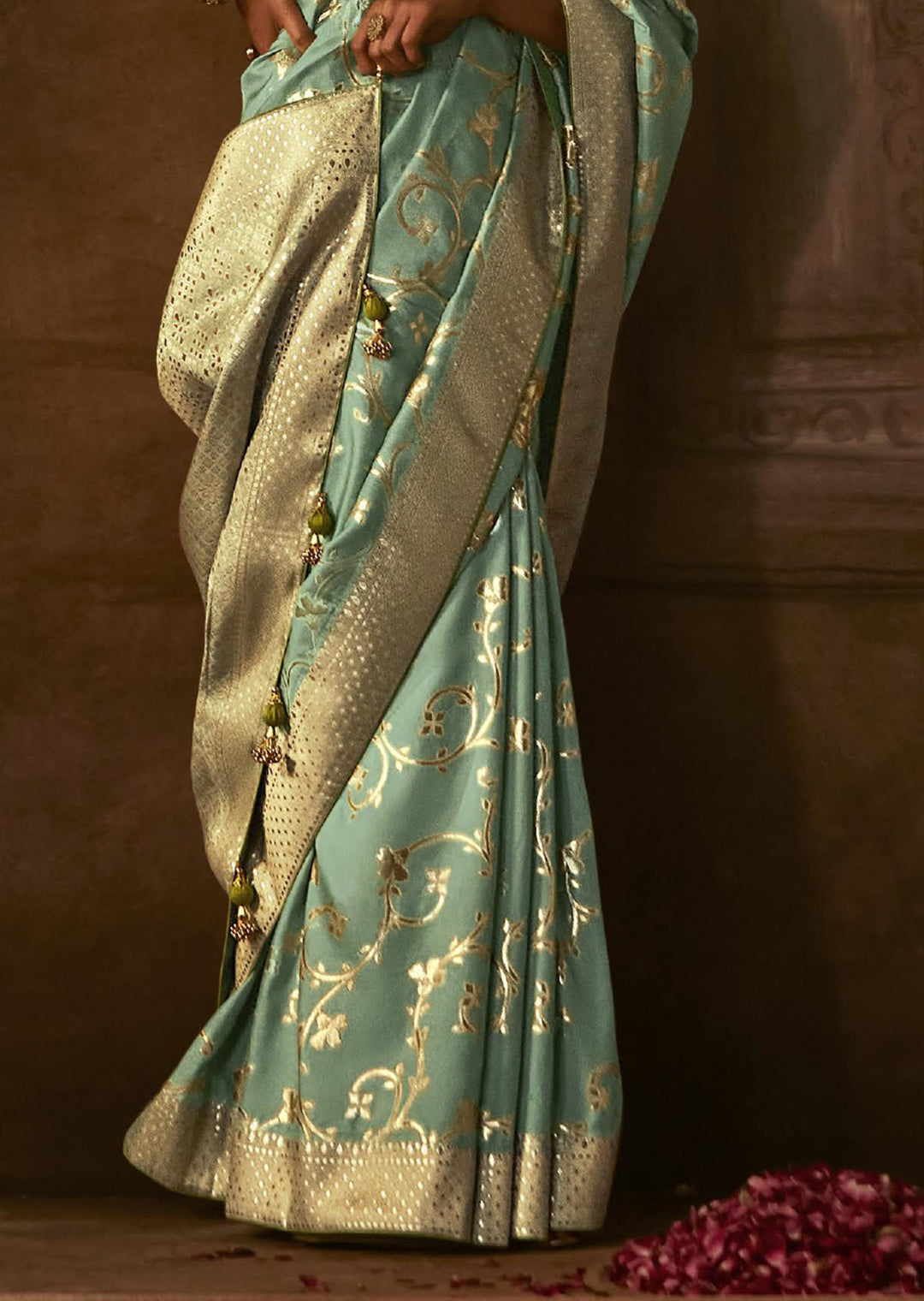 POWDER BLUE WOVEN PURE CREPE SILK DESIGNER BANARASI SAREE