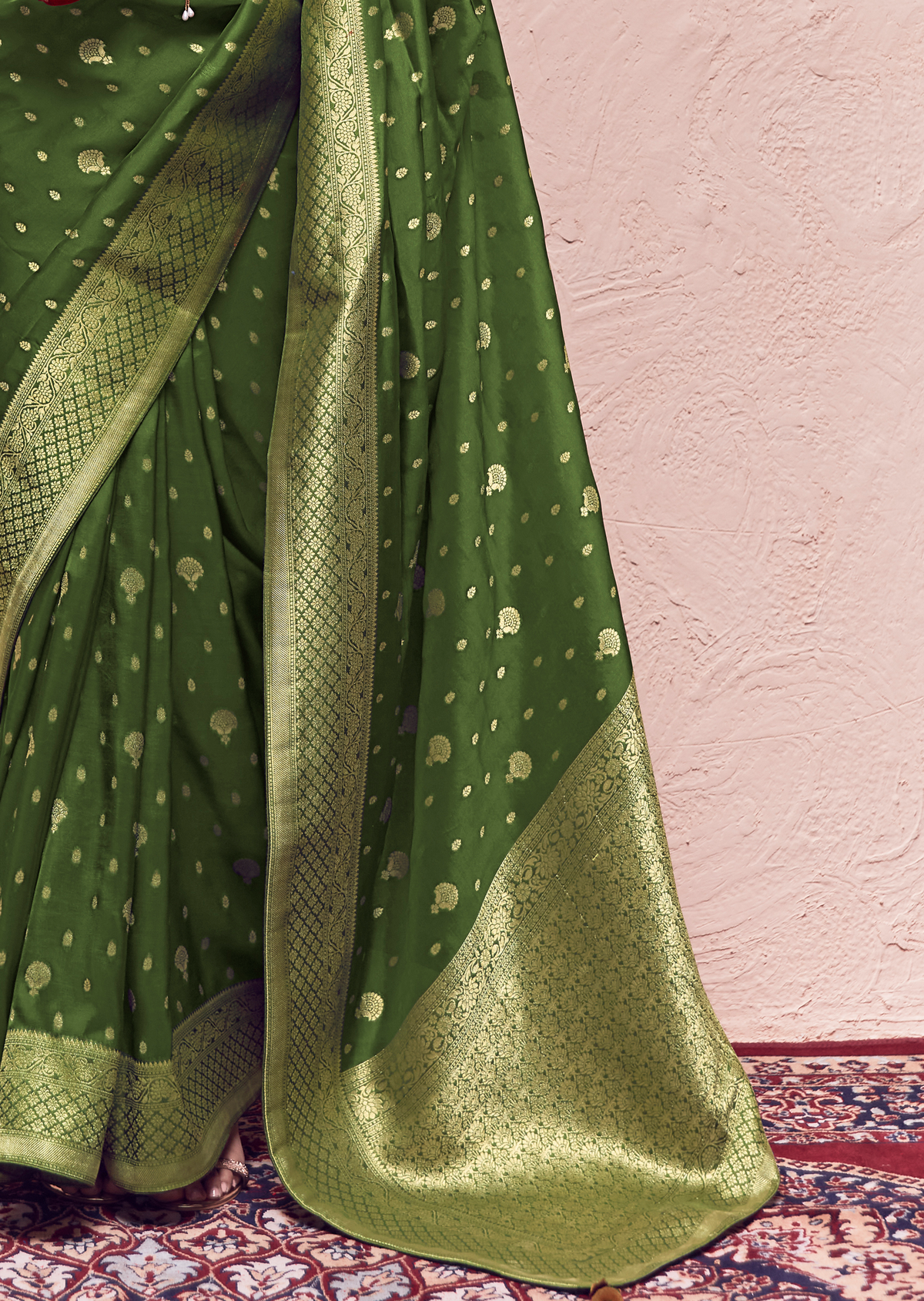 DEEP OLIVE GREEN PURE CREPE SILK DESIGNER KHADDI BANARASI SAREE