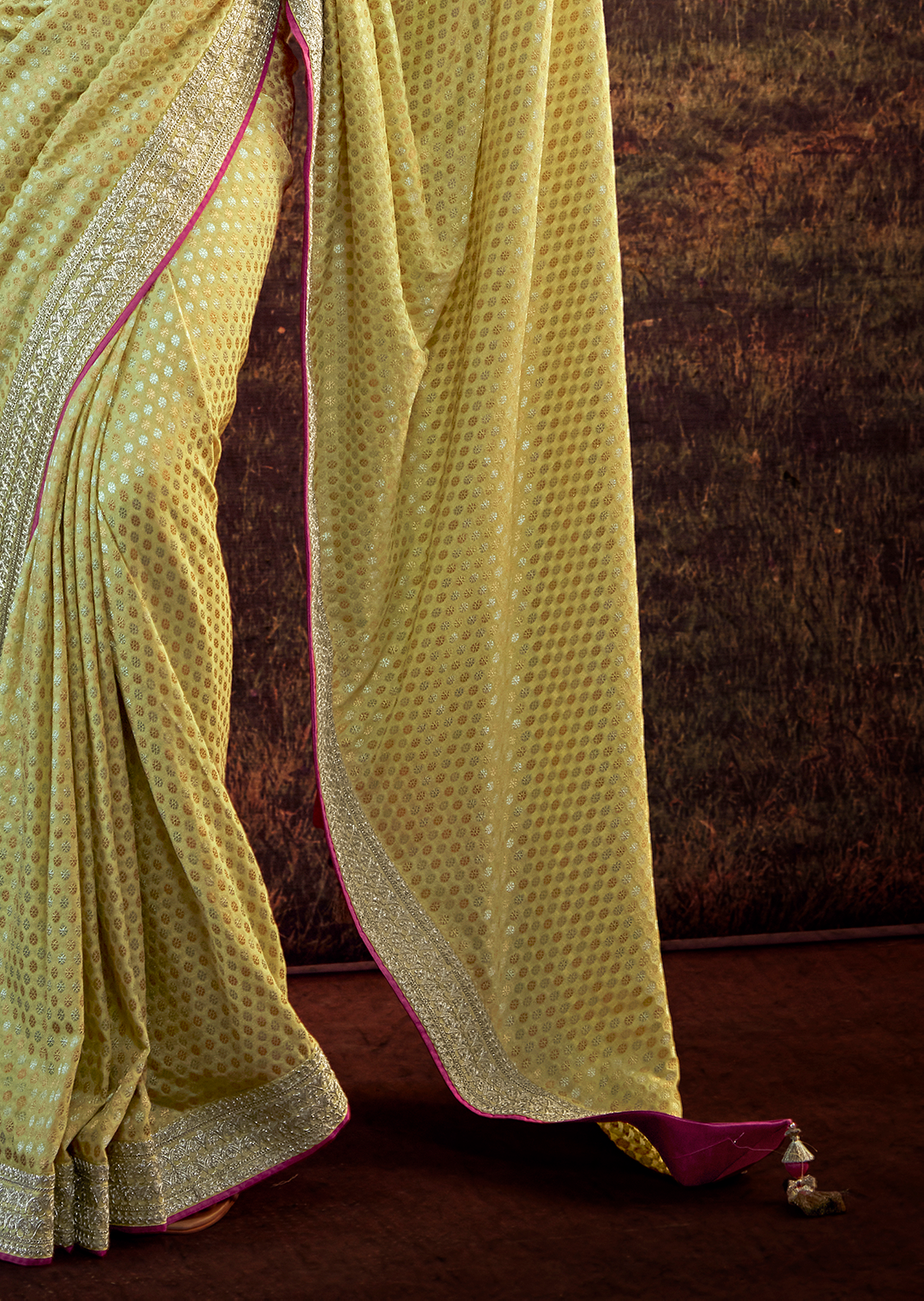 DAFFODIL WOVEN DESIGNER SILK SAREE