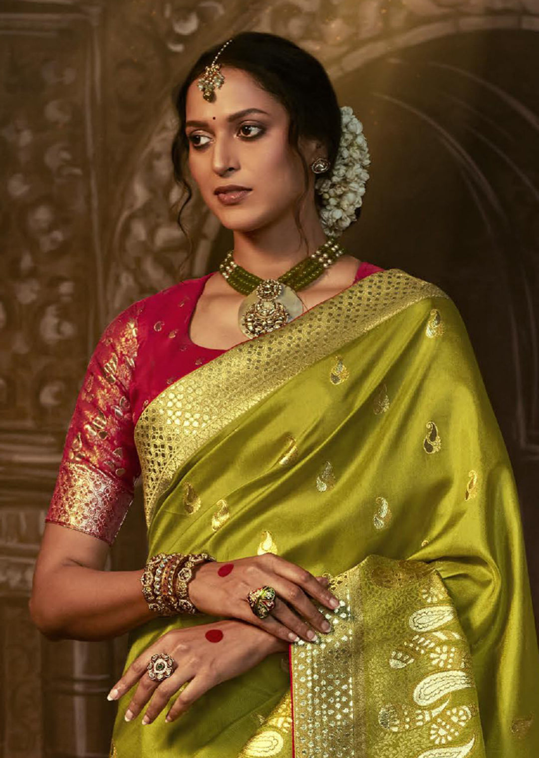 LIME GREEN WOVEN PURE CREPE SILK DESIGNER BANARASI SAREE