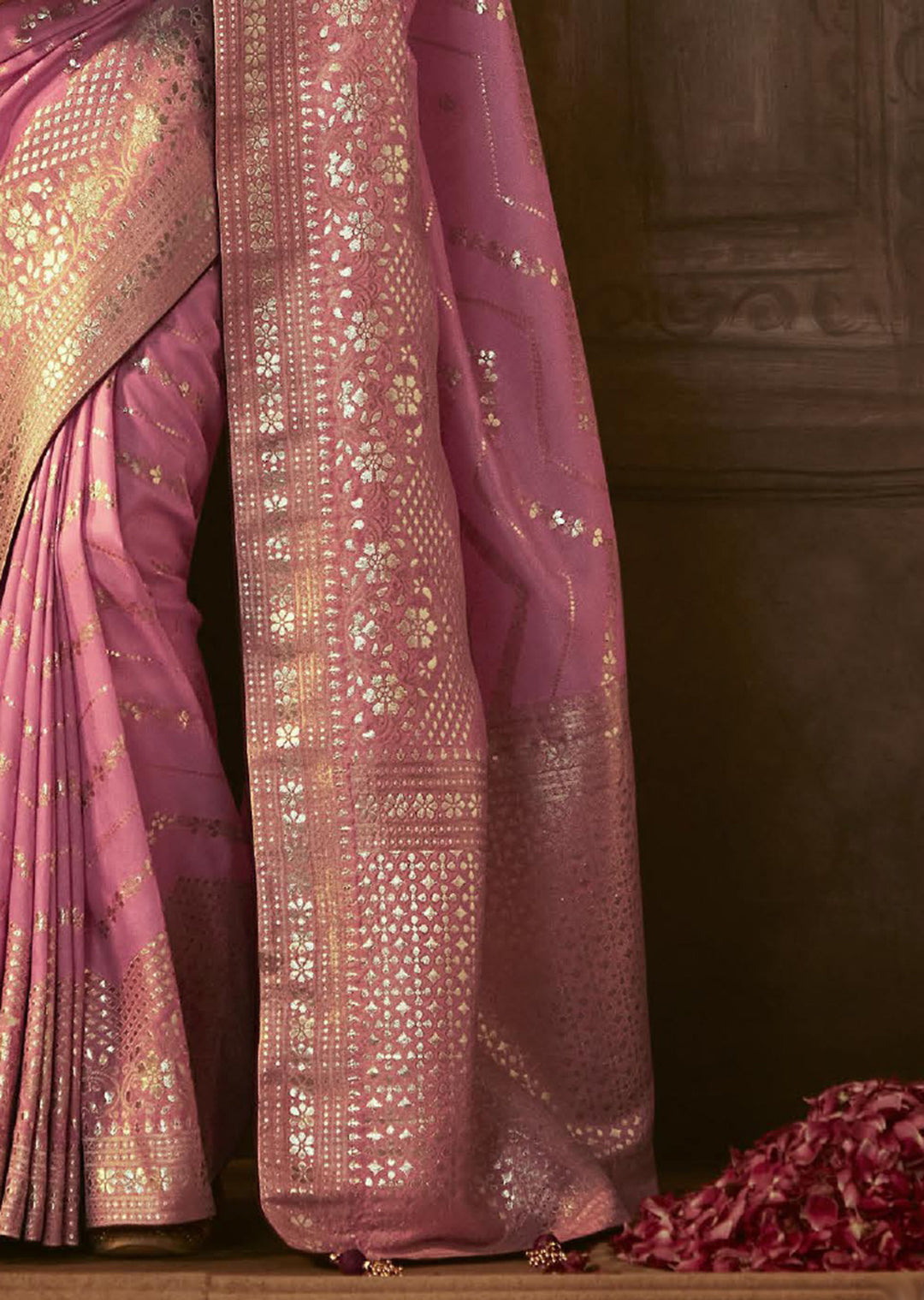 POWDER PINK WOVEN PURE CREPE SILK DESIGNER BANARASI SAREE