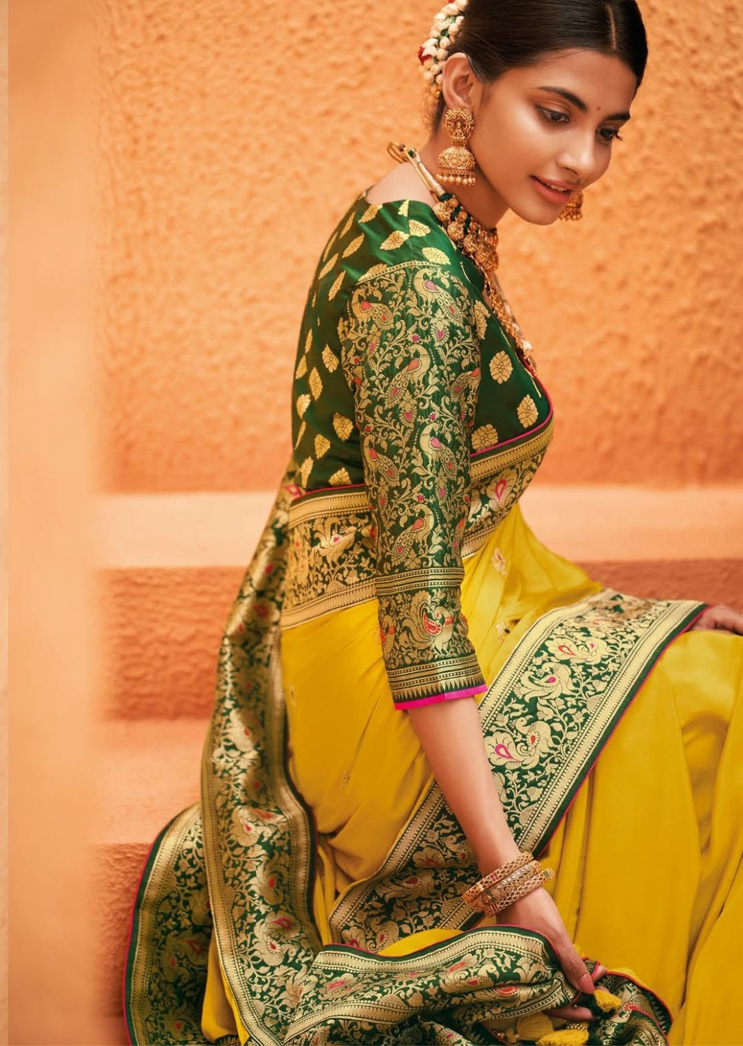 Buy Green Sarees for Women by ZIKARAA Online | Ajio.com