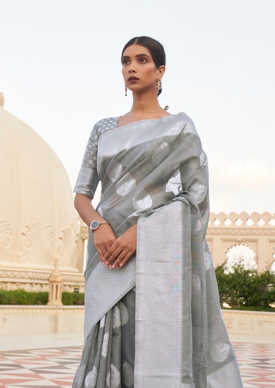 Light Steal Gray Zari Woven Pure Handloom Linen Saree