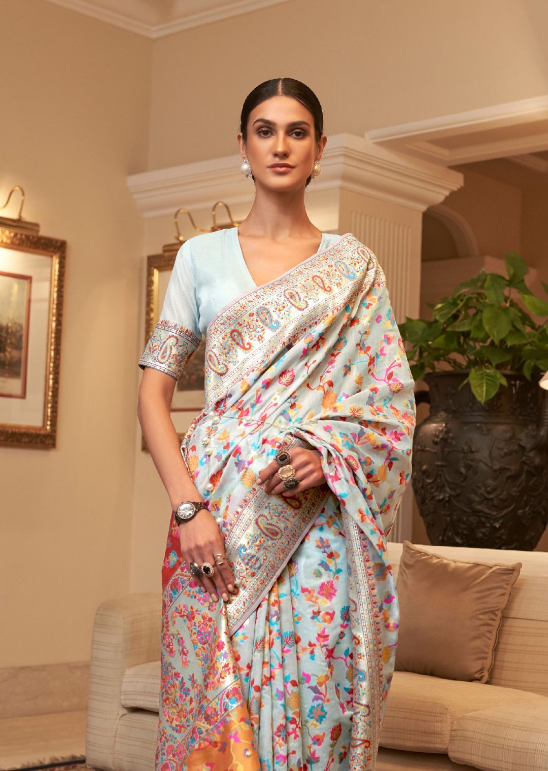 Light Seafoam Green Woven Pure Handloom Kashmiri Jamewar Silk Saree