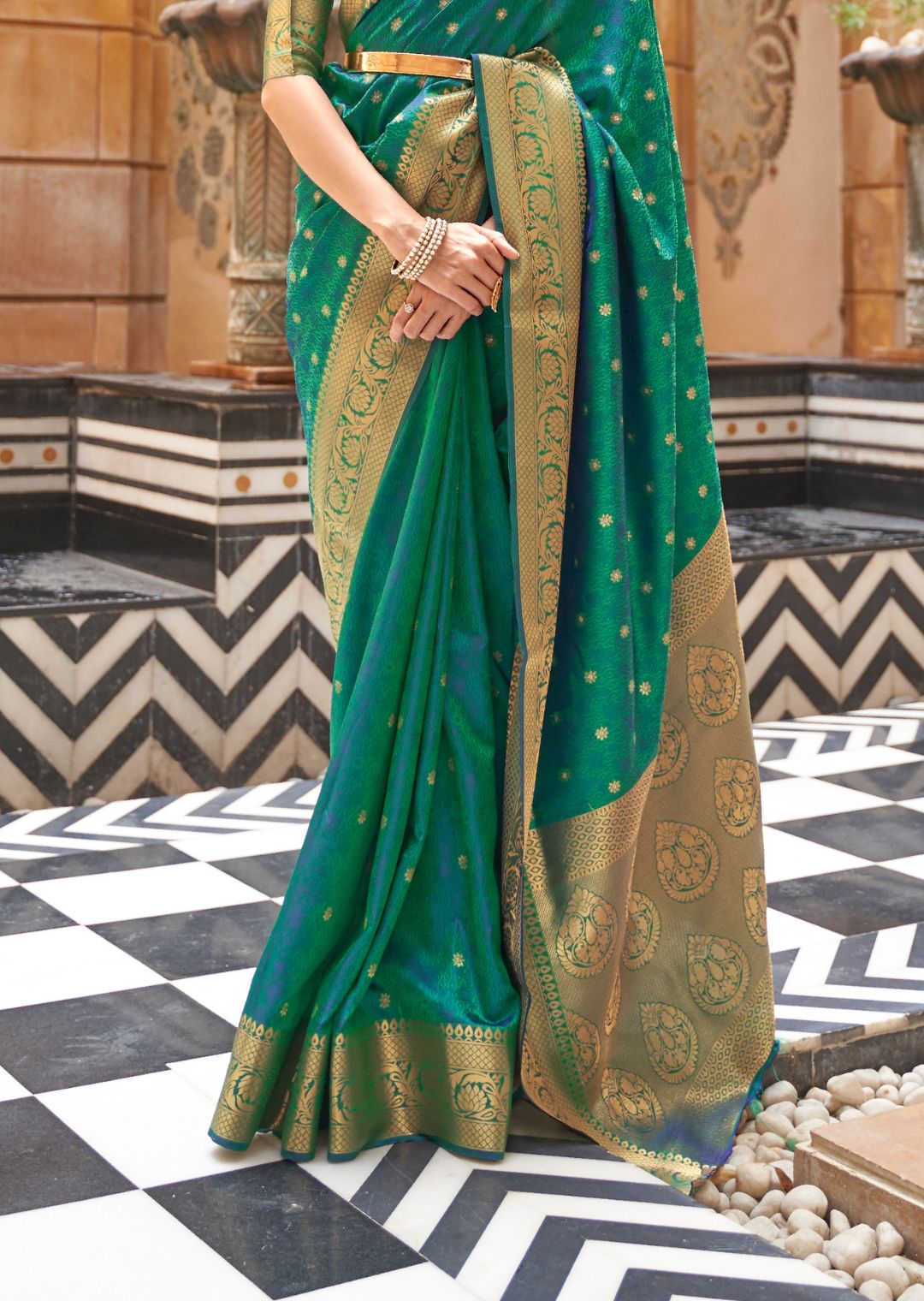 Green Woven Handloom Zari Silk Saree