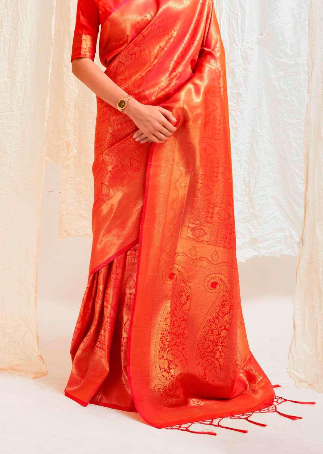 Scarlet Red Hand Woven Kanjivaram Silk Saree