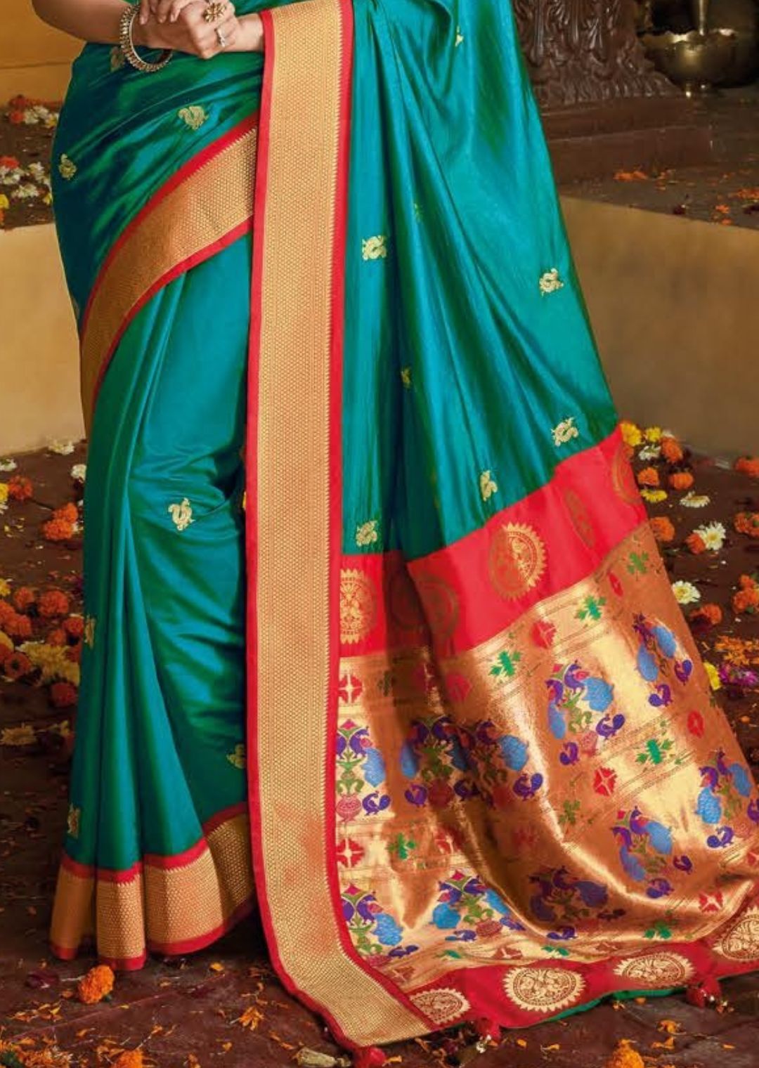 Peacock Green Woven Traditional Paithani Silk Saree