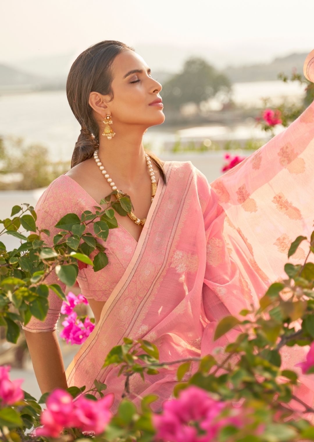 Blossom Pink Zari Woven Pure Handloom Linen Saree