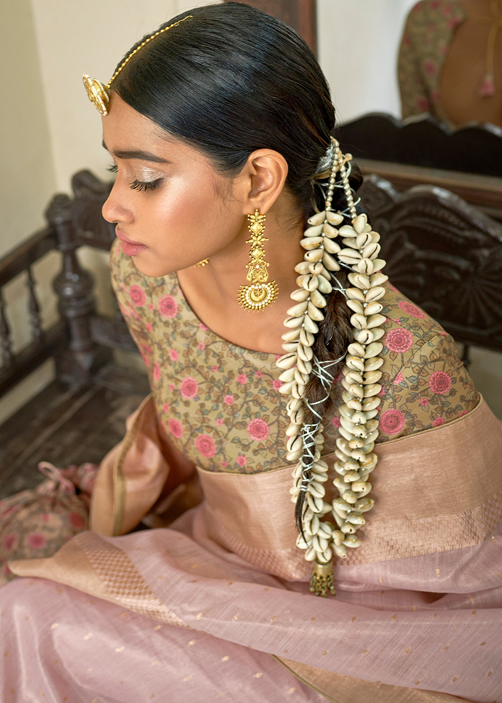 7 Best Hairstyles for Ethnic Wear