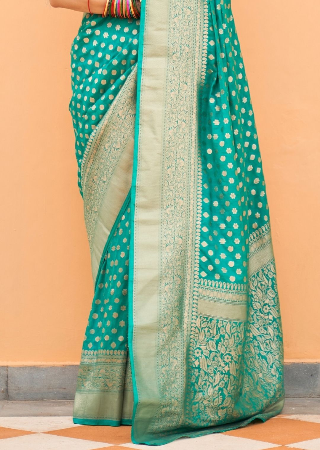 Turquoise Green Pure Braso Chiffon Saree With Embroidered Silk Blouse