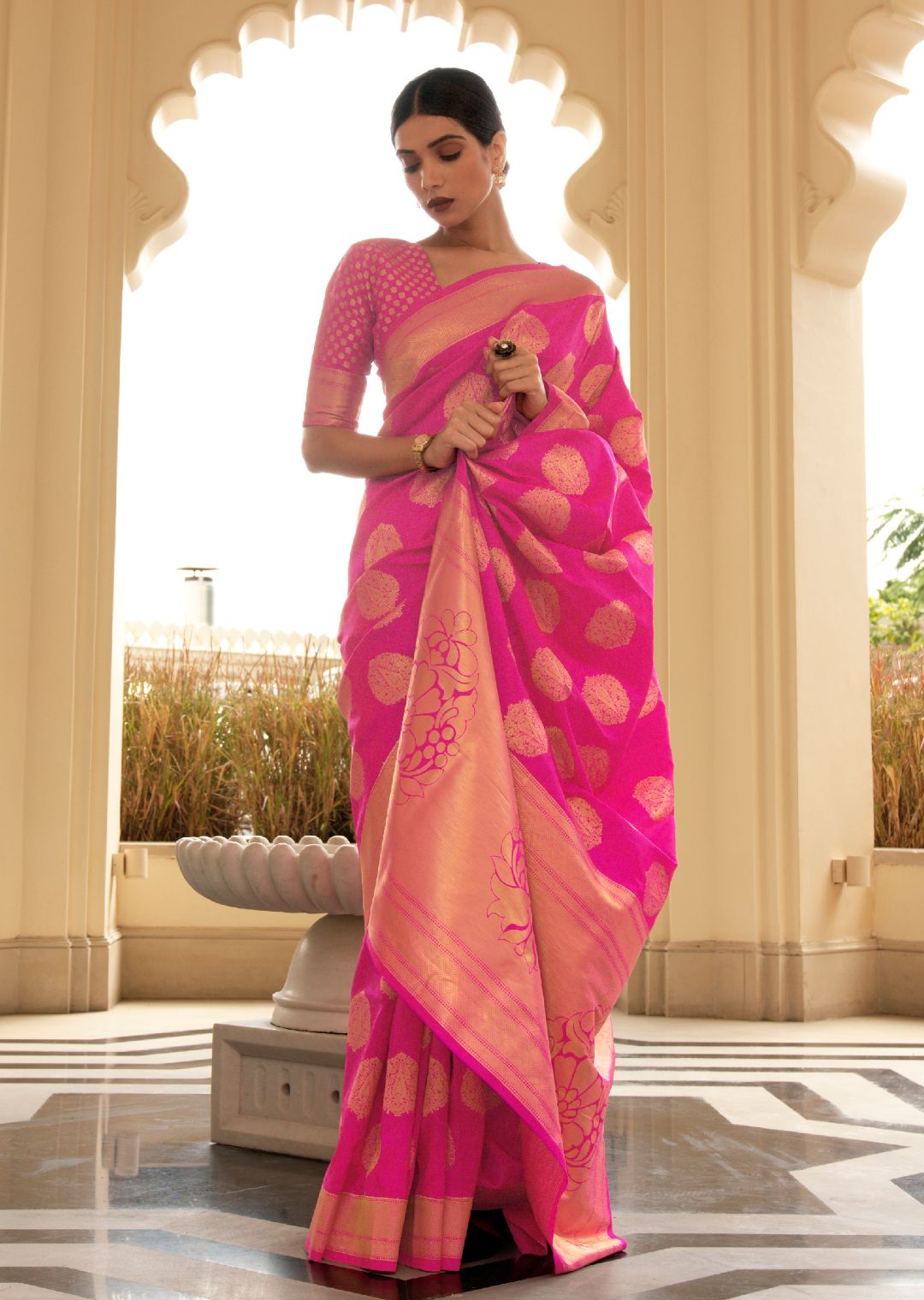 Magenta & Silver Silk Chanderi Saree with a Stunning Red Pallu – Thearyavart