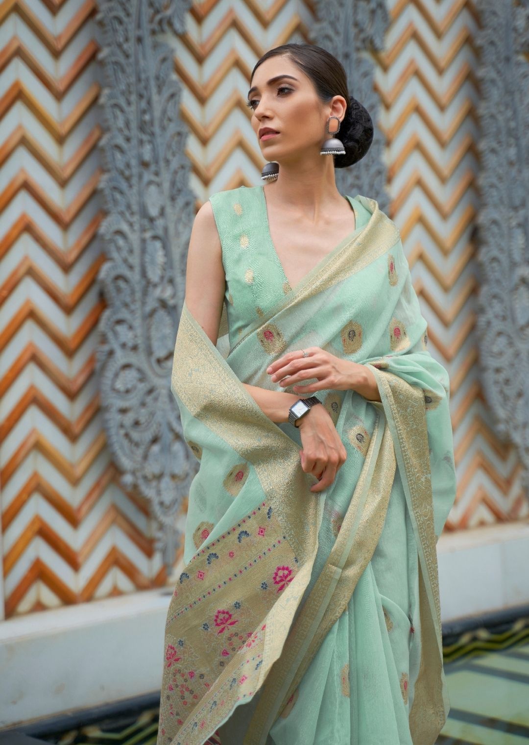 Mint Green Zari Woven Pure Handloom Linen Saree