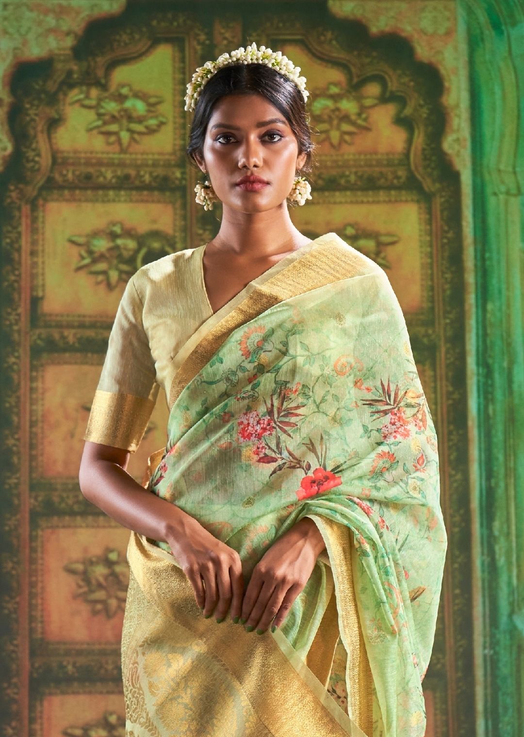 Tea Green Zari Woven Pure Handloom Digital Linen Saree