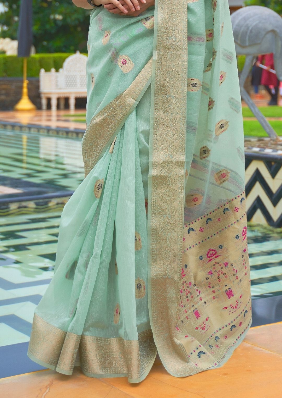 Mint Green Zari Woven Pure Handloom Linen Saree