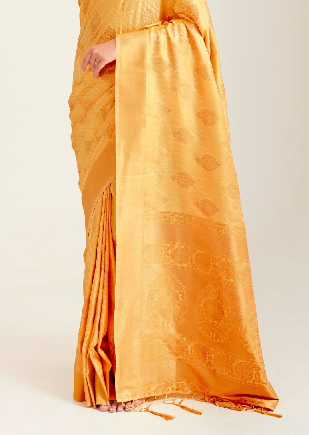 Royal Gold Zari Woven Banarasi Silk Saree