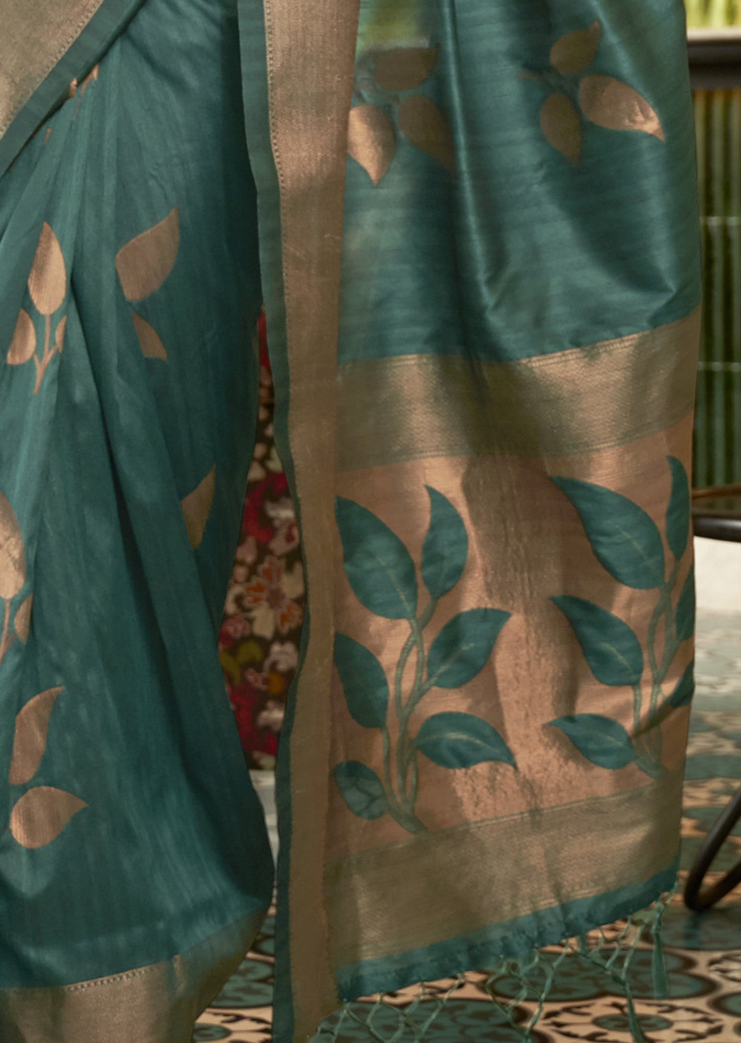 PEACOCK GREEN COPPER ZARI WOVEN HANDLOOM SILK SAREE