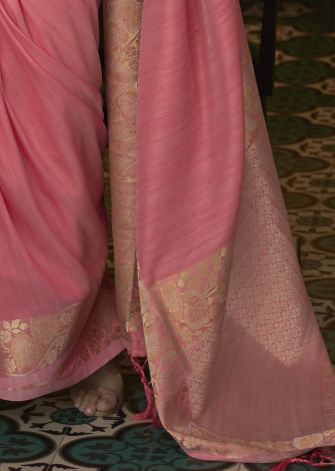 WATERMELON PINK ZARI WOVEN HANDLOOM SILK SAREE