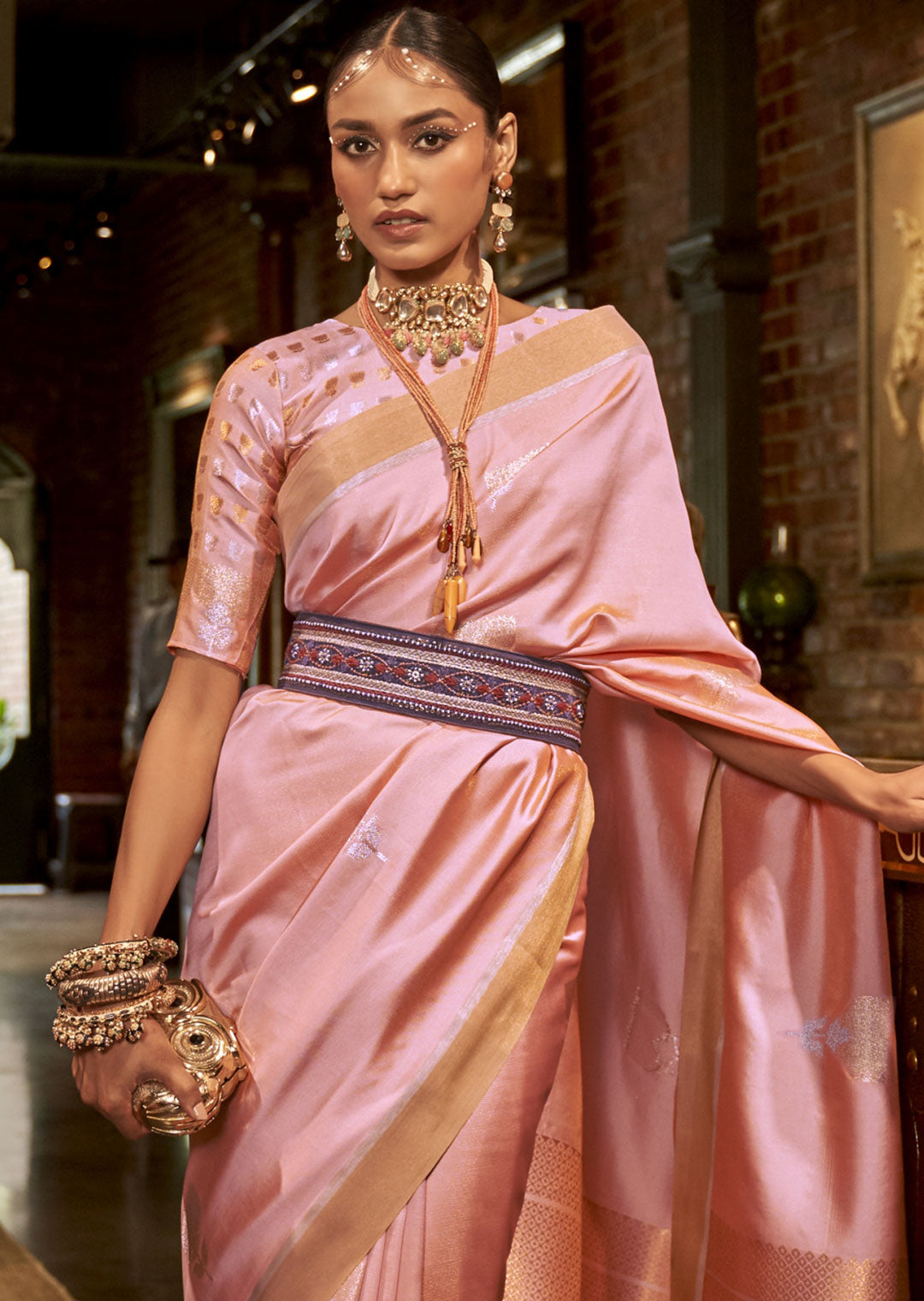 BLUSH PINK ZARI WOVEN HANDLOOM SOUTH SILK SAREE