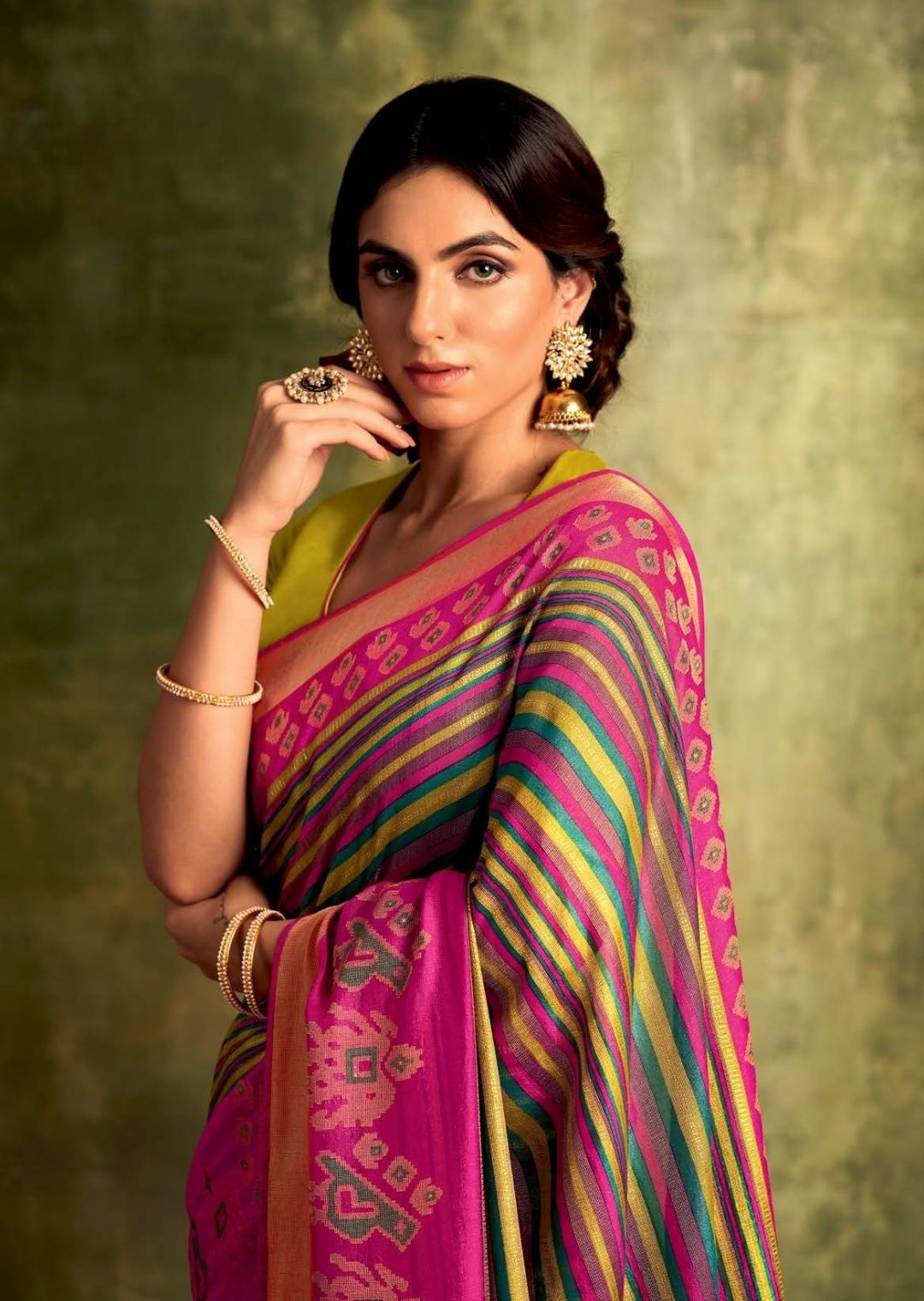 Chiffon Saree - Shop Stylish Chiffon Saree Online | Me99