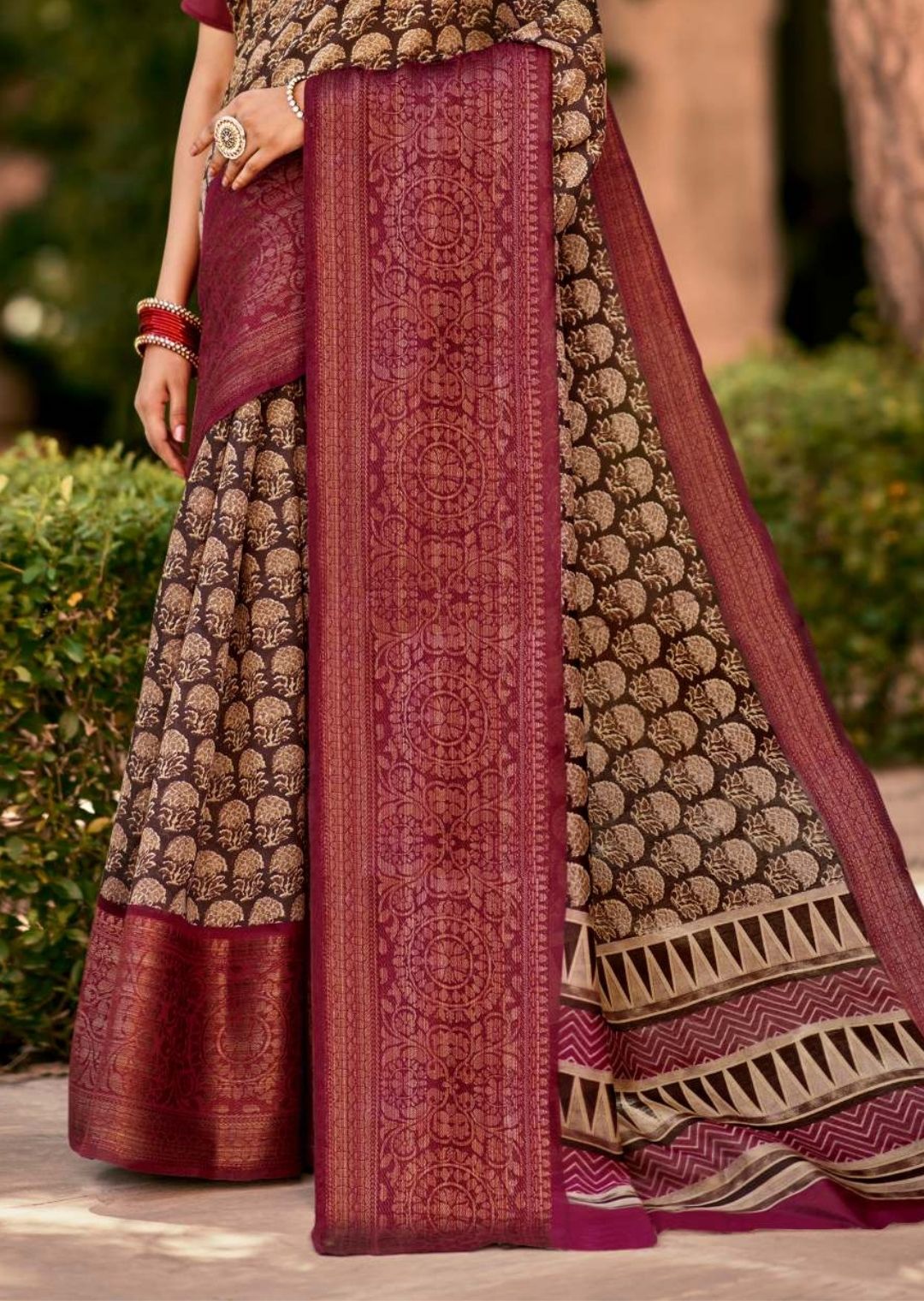 Maroon & Beige Woven Pure Handloom Cotton Saree