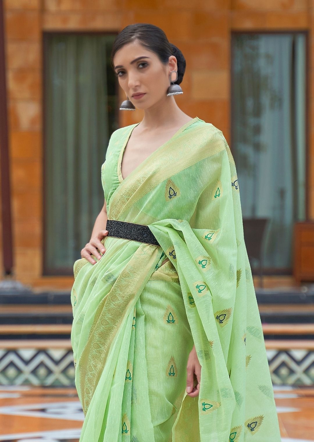 Tea Green Zari Woven Pure Handloom Linen Saree