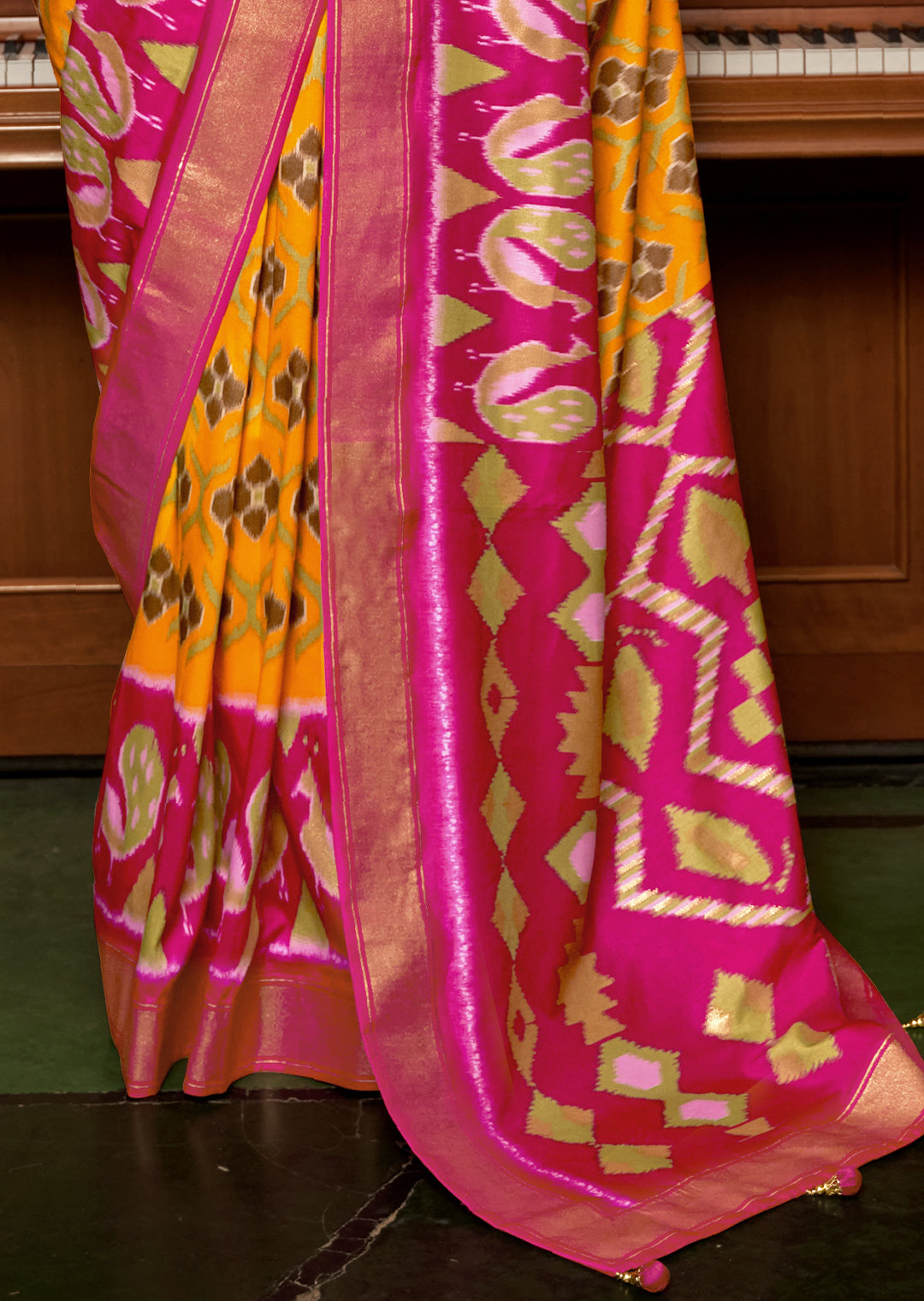 ROYAL YELLOW WOVEN PATOLA SILK SAREE