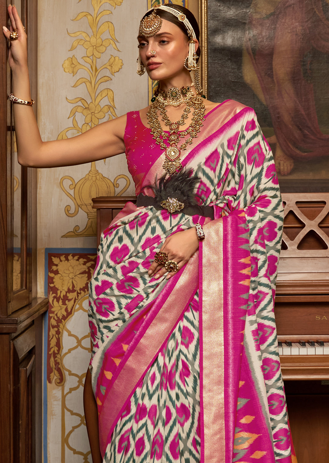 HOT PINK WOVEN PATOLA SILK SAREE