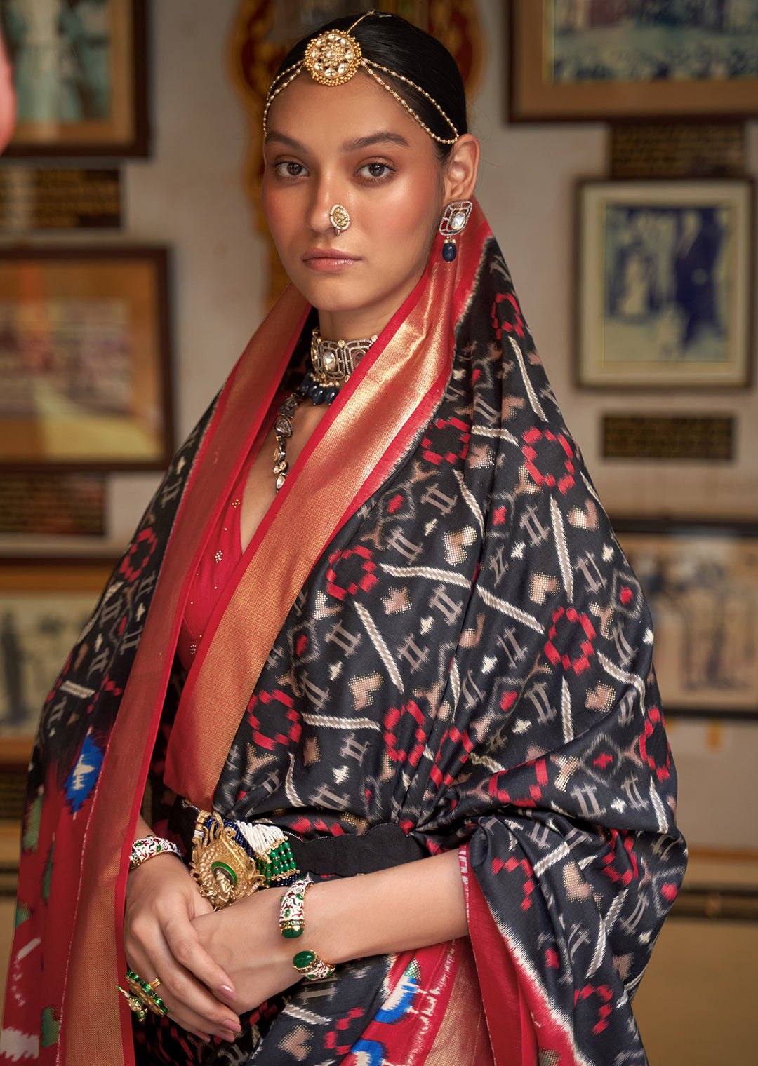 BLACK AND RED WOVEN PATOLA SILK SAREE