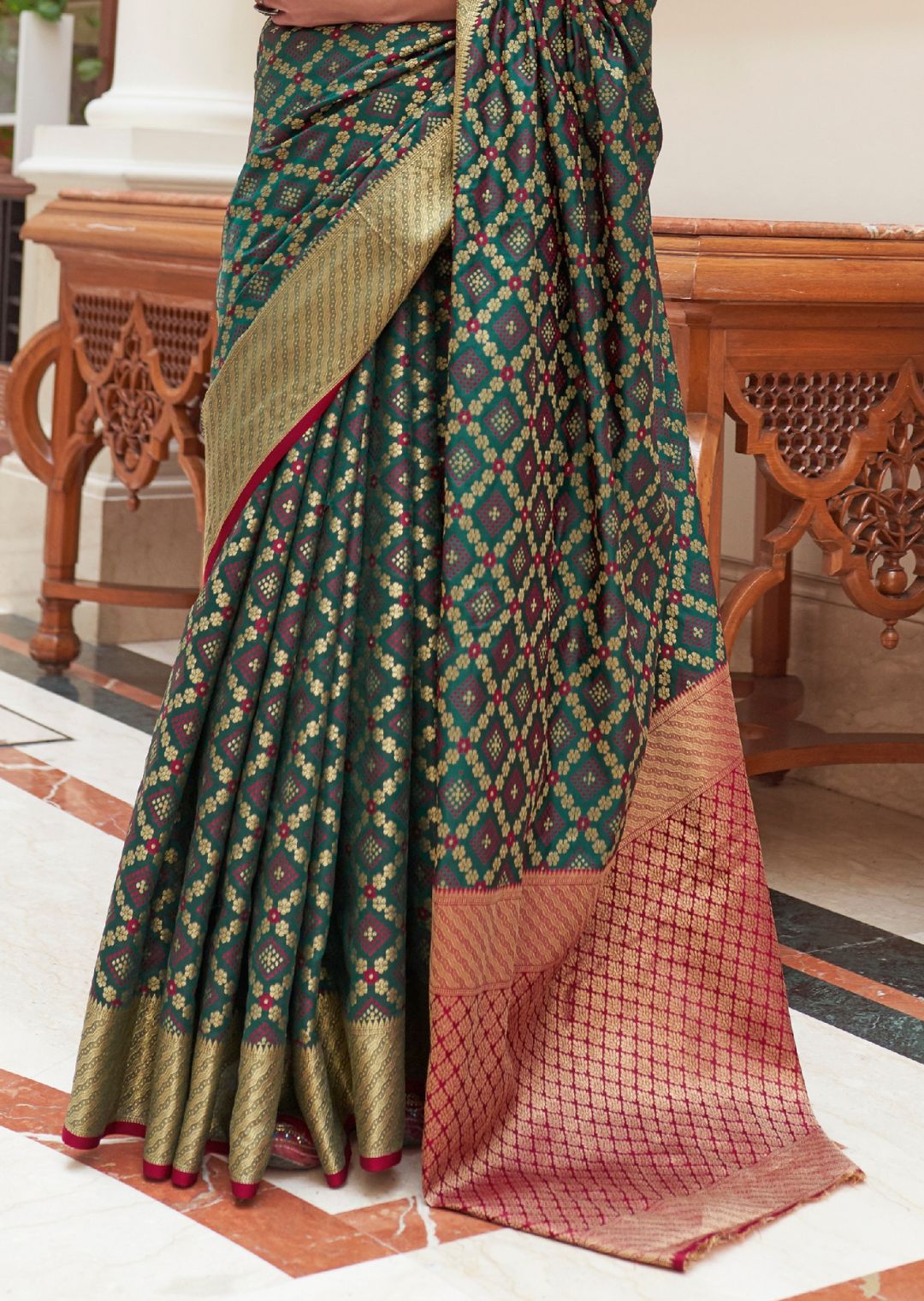 Bottle Green Zari Woven Traditional Patola Silk Saree With Self Brocade Blouse