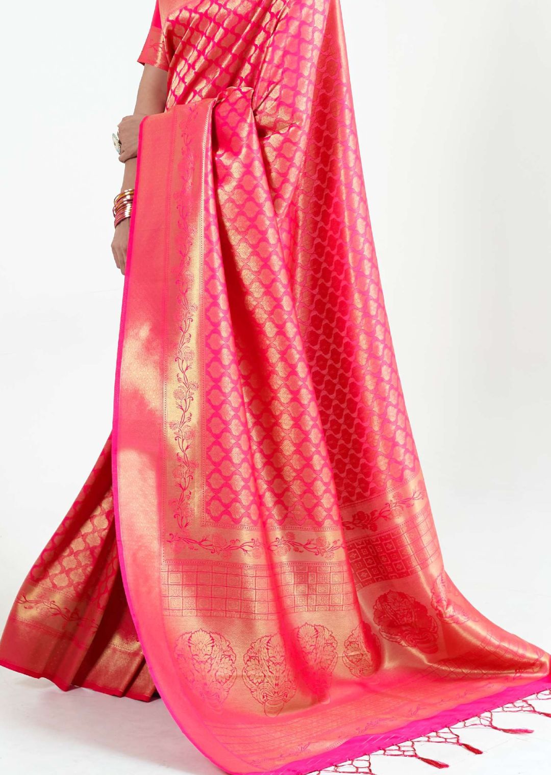 Ruby Pink Hand Woven Kanjivaram Silk Saree