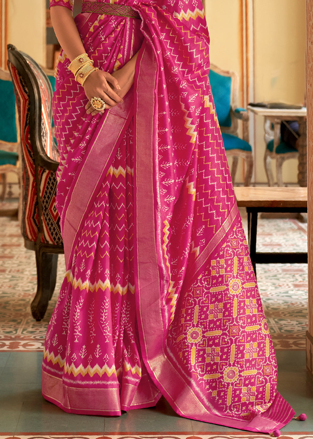 RUBY PINK WOVEN HANDLOOM PATOLA SILK SAREE