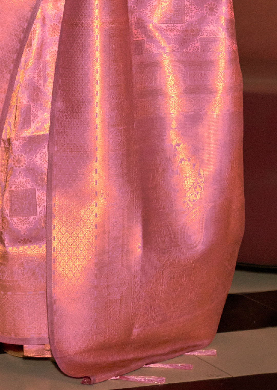 BLUSH PINK ZARI WOVEN TWO TONE HANDLOOM KANJIVARAM SILK SAREE