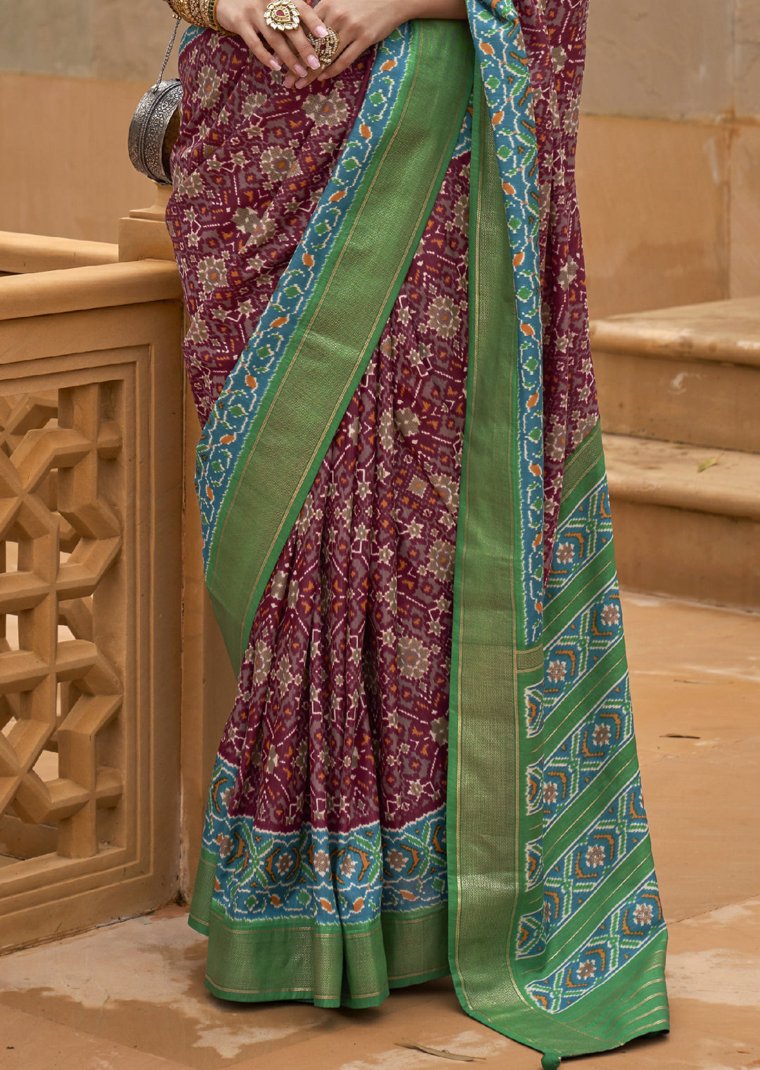 BURGUNDY RED WOVEN PATOLA SILK SAREE