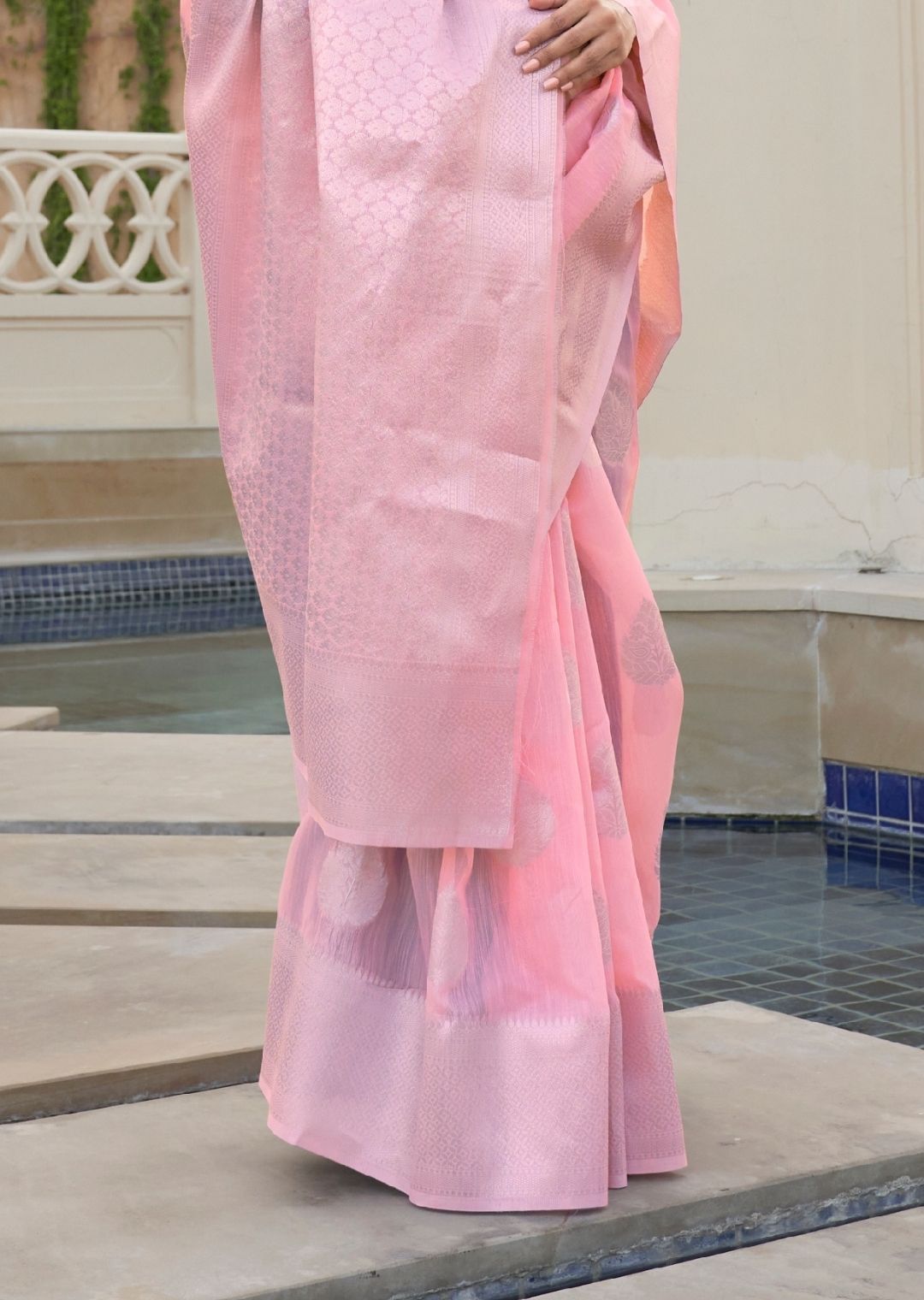 Blossom Pink Zari Woven Pure Handloom Linen Saree