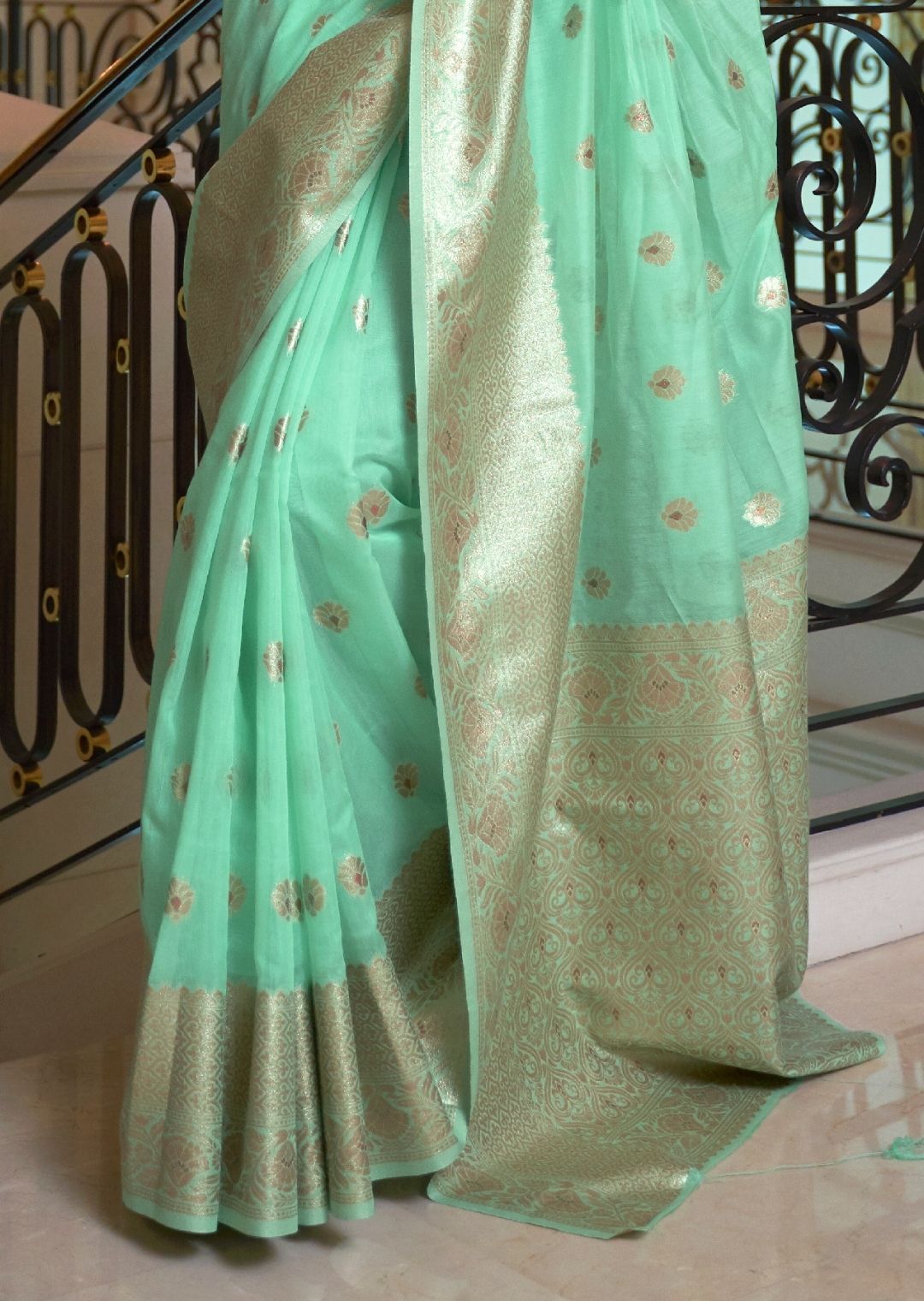 Mint Green Zari Woven Pure Handloom Linen Saree