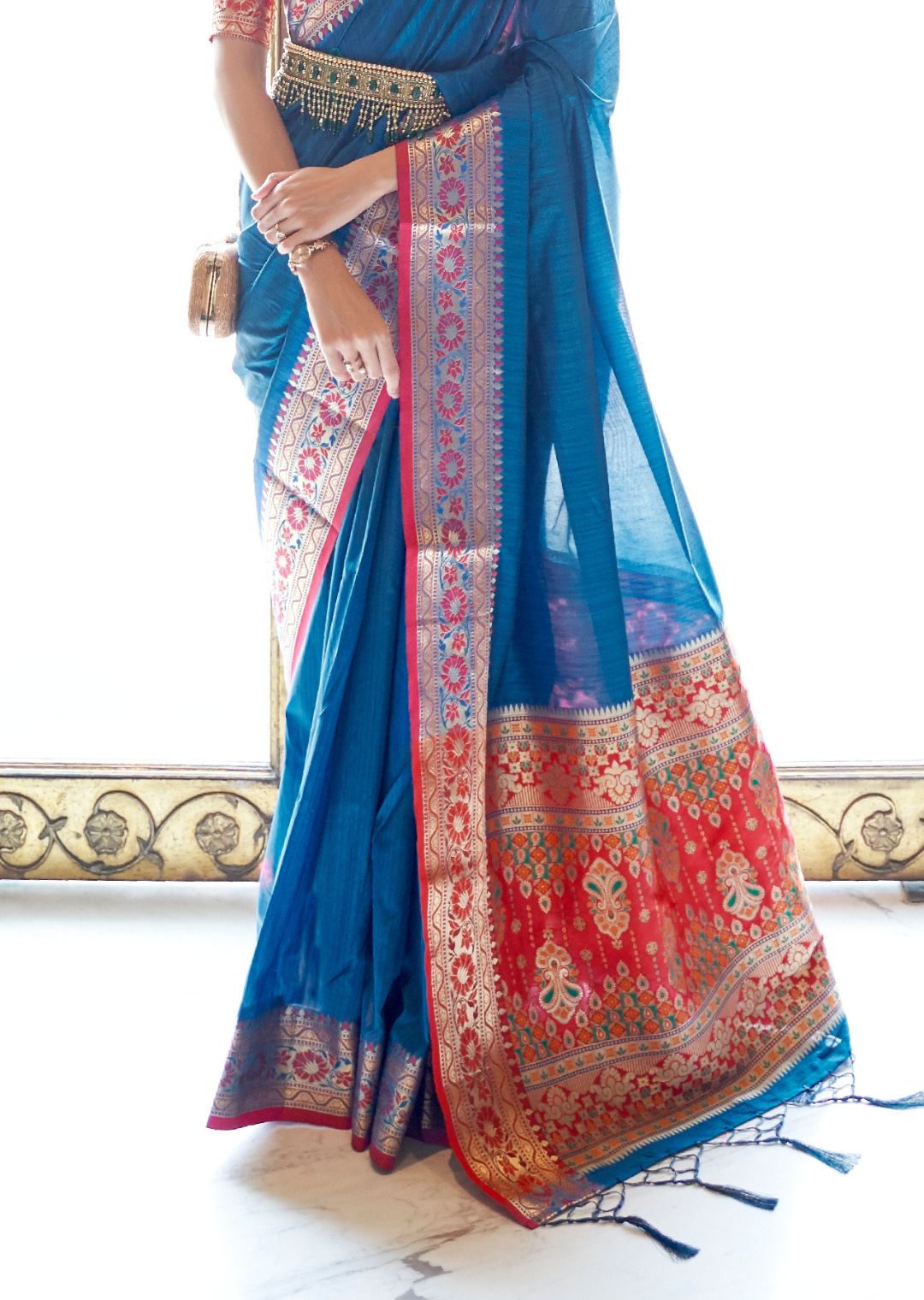 Yale Blue Woven Handloom Traditional Cotton Silk Saree