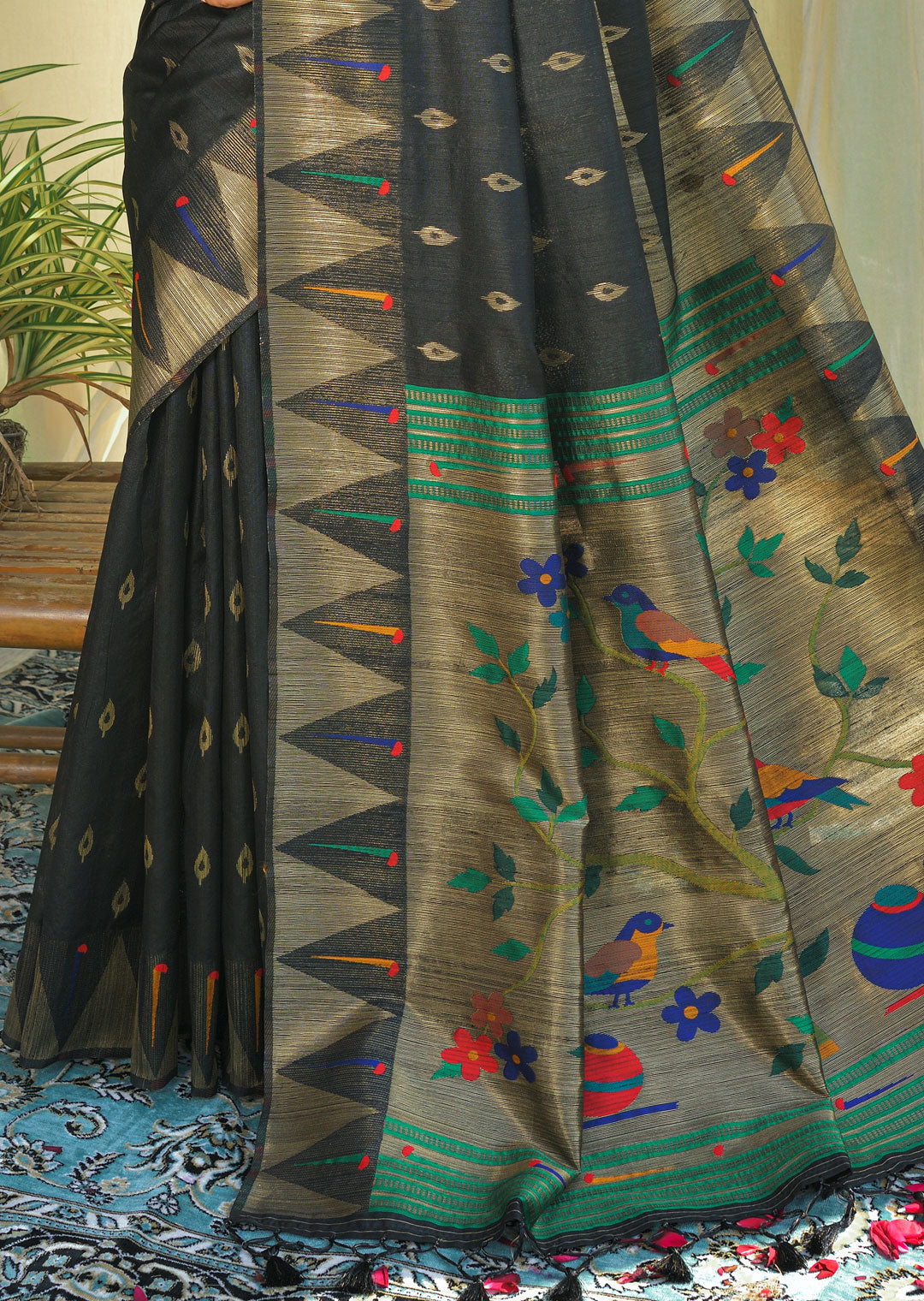 BLACK ZARI WOVEN TRADITIONAL PAITHANI SILK SAREE