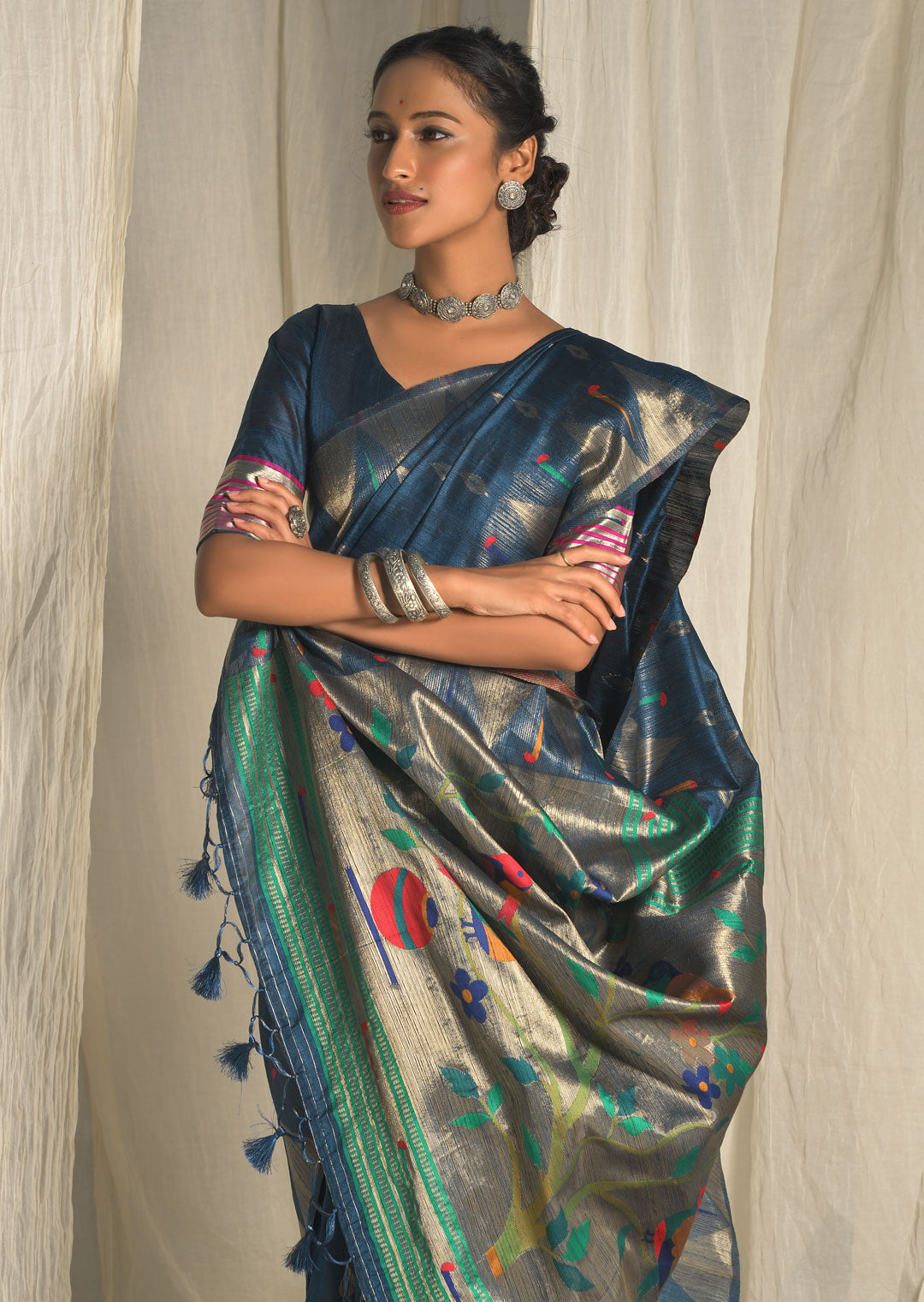 NAVY BLUE ZARI WOVEN TRADITIONAL PAITHANI SILK SAREE