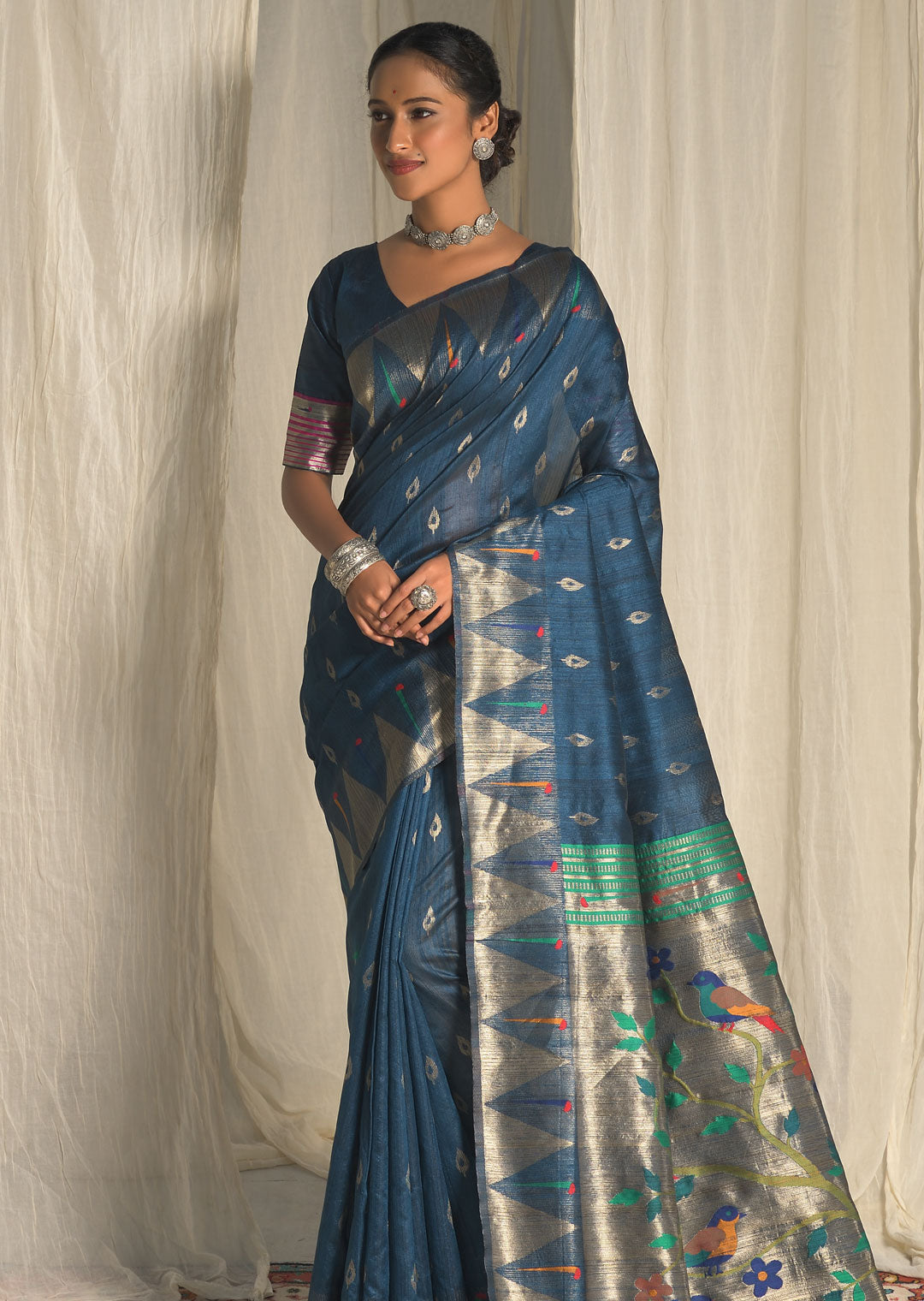 NAVY BLUE ZARI WOVEN TRADITIONAL PAITHANI SILK SAREE