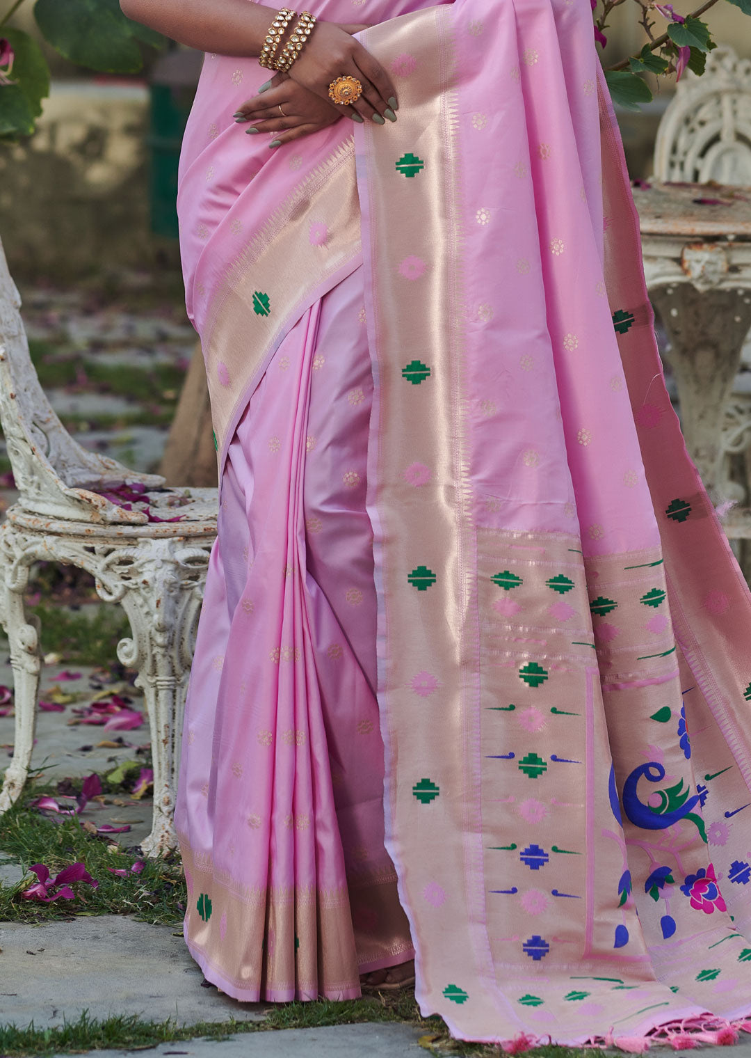 CARNATION PINK ZARI WOVEN TRADITIONAL PAITHANI SILK SAREE