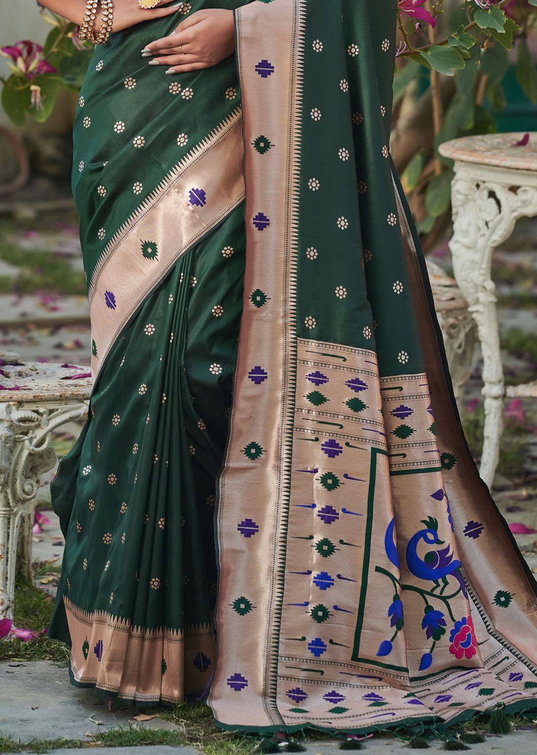 BOTTLE GREEN ZARI WOVEN TRADITIONAL PAITHANI SILK SAREE