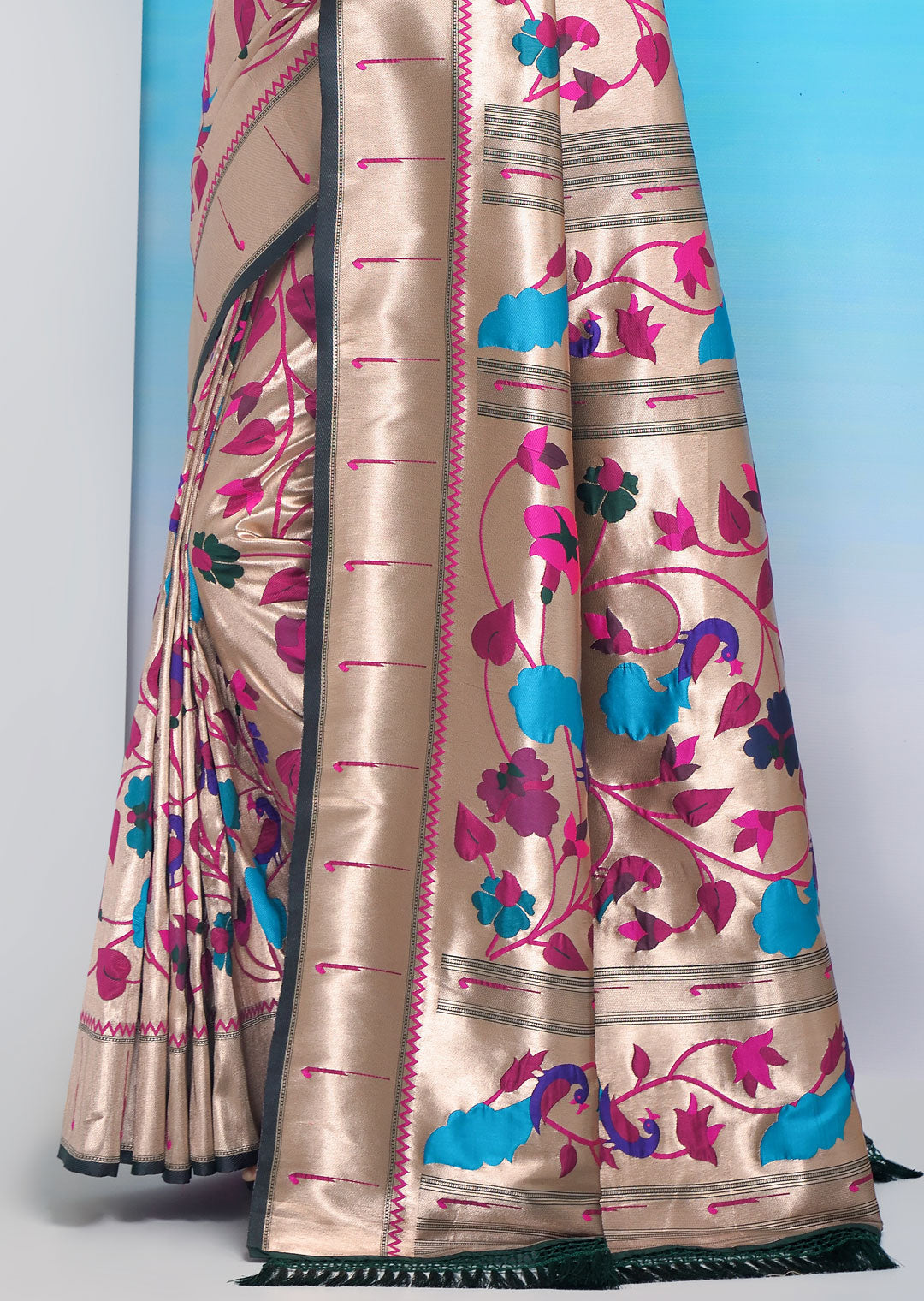 BOTTLE GREEN ZARI WOVEN TRADITIONAL PAITHANI SILK SAREE