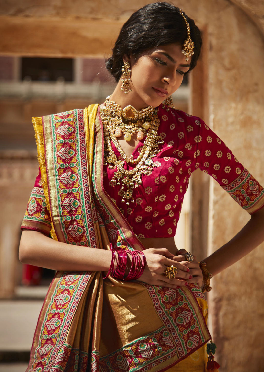 Red & Mustard Yellow Woven Celebrities Designer Saree with Embroidered –  zarikaariindia.com