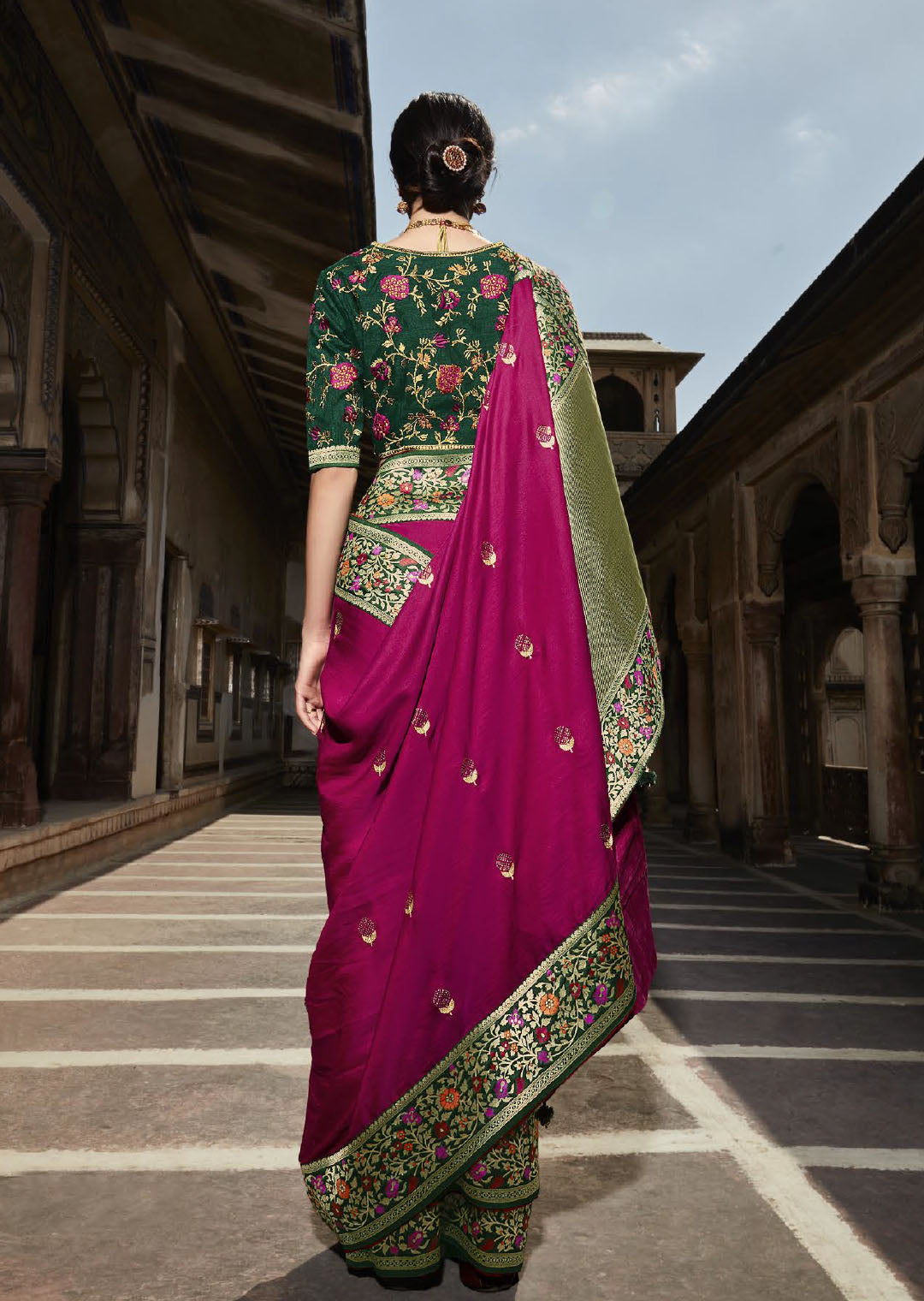 Magenta Pink Woven Traditional Banarasi Silk Saree